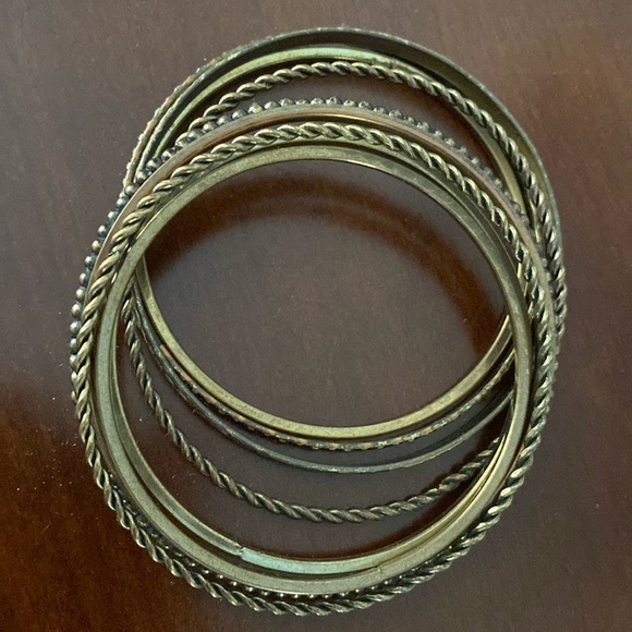 Bronze 8 bracelet set - Picture 2 of 2